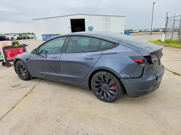 5YJ3E1ECXPF511170 2023 TESLA MODEL 3 - Image 2
