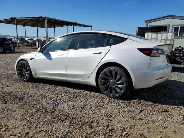 5YJ3E1ECXPF559901 2023 TESLA MODEL 3 - Image 2