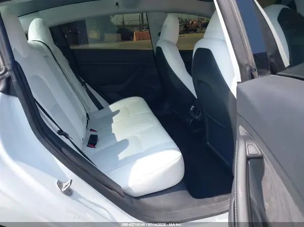 5YJ3E1ECXPF564077 2023 TESLA MODEL 3 - Image 8