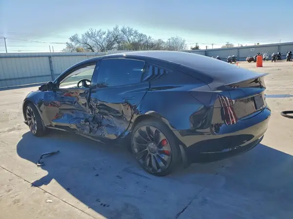 5YJ3E1ECXPF589951 2023 TESLA MODEL 3 - Image 2