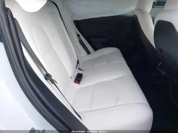 5YJ3E1ECXPF627694 2023 TESLA MODEL 3 - Image 8