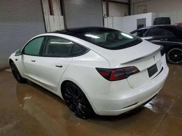 5YJ3E1ECXPF667791 2023 TESLA MODEL 3 - Image 2