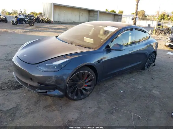 5YJ3E1ECXPF690830 2023 TESLA MODEL 3 - Image 2