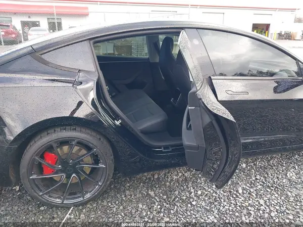 5YJ3E1ET0RF809150 2024 TESLA MODEL 3 - Image 8