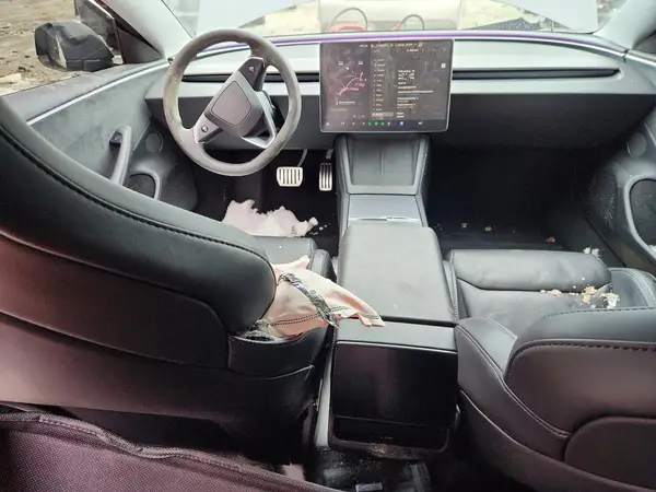5YJ3E1ET0RF847767 2024 TESLA MODEL 3 - Image 8