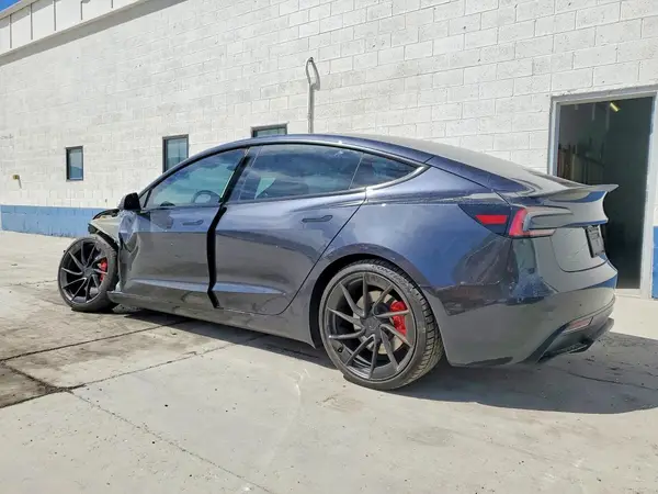 5YJ3E1ET0RF853276 2024 TESLA MODEL 3 - Image 2