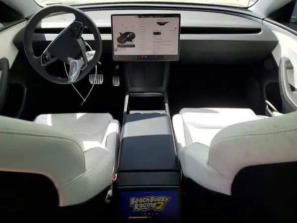 5YJ3E1ET0RF853276 2024 TESLA MODEL 3 - Image 8
