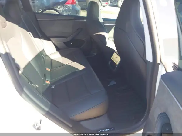 5YJ3E1ET0RF862785 2024 TESLA MODEL 3 - Image 8