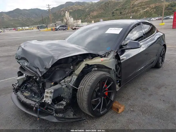 5YJ3E1ET0RF868778 2024 TESLA MODEL 3 - Image 2