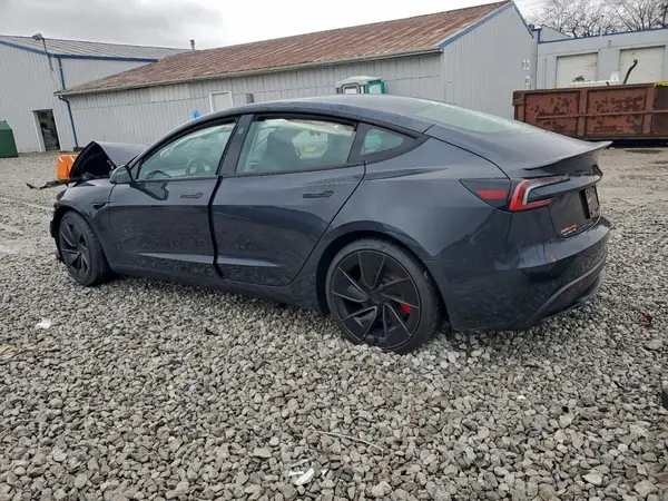 5YJ3E1ET0RF881210 2024 TESLA MODEL 3 - Image 2