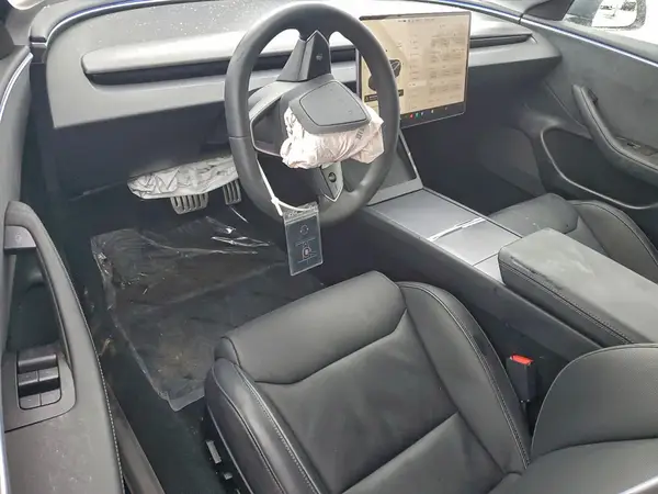 5YJ3E1ET0RF881210 2024 TESLA MODEL 3 - Image 8
