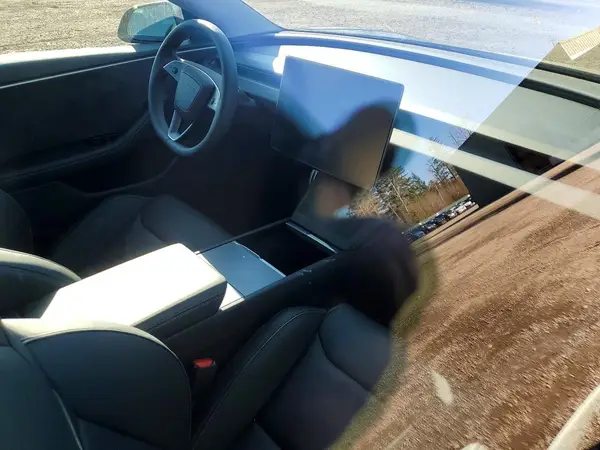 5YJ3E1ET0RF883264 2024 TESLA MODEL 3 - Image 8
