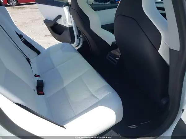 5YJ3E1ET0RF885497 2024 TESLA MODEL 3 - Image 8