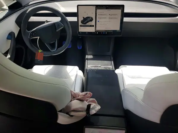 5YJ3E1ET0RF895284 2024 TESLA MODEL 3 - Image 8