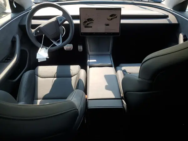 5YJ3E1ET0SF006246 2025 TESLA MODEL 3 - Image 8
