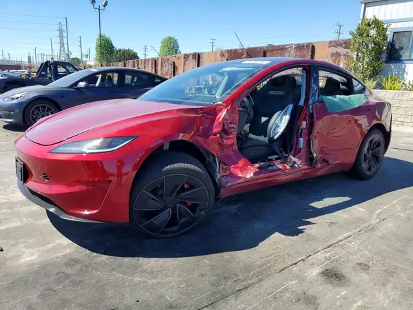 5YJ3E1ET0SF078564 2025 TESLA MODEL 3 - Image 1