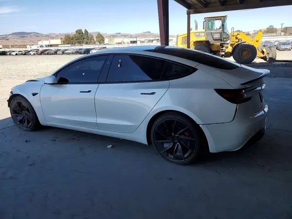 5YJ3E1ET0SF079973 2025 TESLA MODEL 3 - Image 2