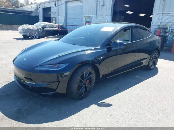5YJ3E1ET0SF933067 2025 TESLA MODEL 3 - Image 2
