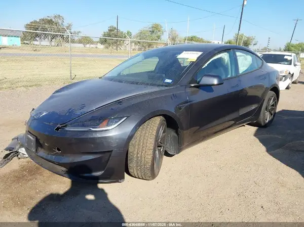 5YJ3E1ET0SF953948 2025 TESLA MODEL 3 - Image 2