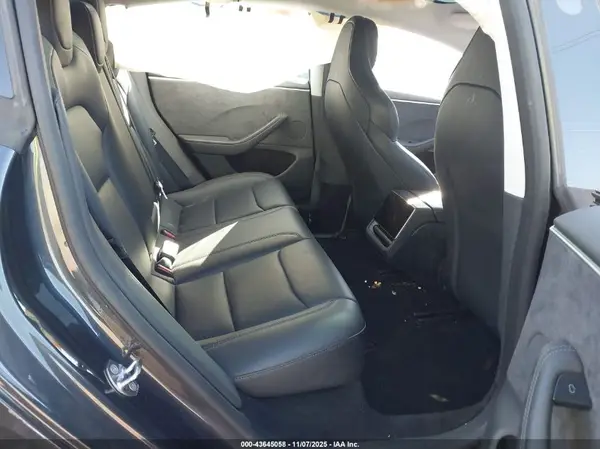 5YJ3E1ET0SF953948 2025 TESLA MODEL 3 - Image 8