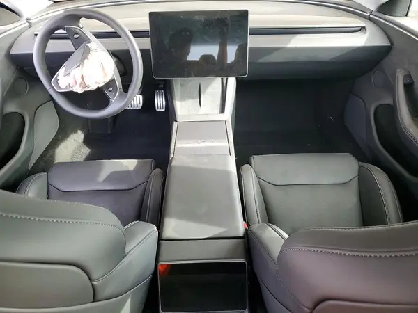 5YJ3E1ET0SF966585 2025 TESLA MODEL 3 - Image 8