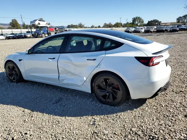 5YJ3E1ET0SF966716 2025 TESLA MODEL 3 - Image 2