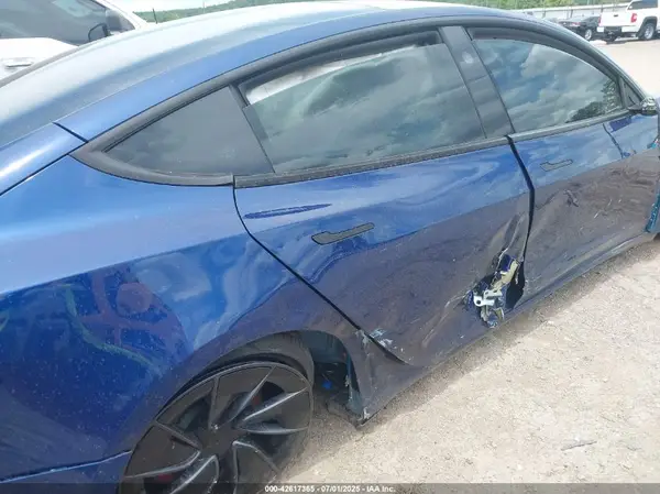5YJ3E1ET1RF789037 2024 TESLA MODEL 3 - Image 8