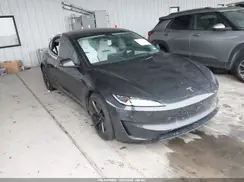5YJ3E1ET1RF821002 2024 TESLA MODEL 3