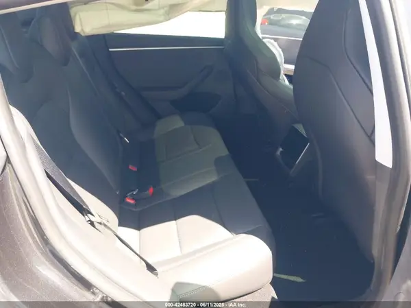 5YJ3E1ET1RF821629 2024 TESLA MODEL 3 - Image 8