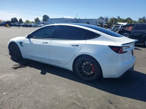 5YJ3E1ET1RF827771 2024 TESLA MODEL 3 - Image 2