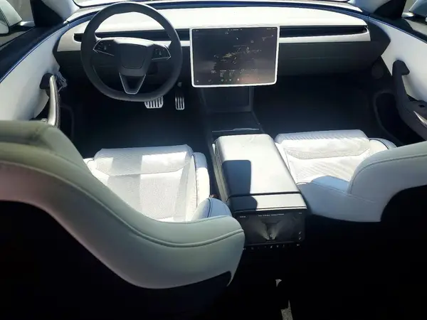 5YJ3E1ET1RF827771 2024 TESLA MODEL 3 - Image 8