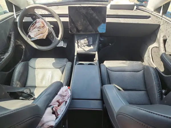 5YJ3E1ET1RF834378 2024 TESLA MODEL 3 - Image 8