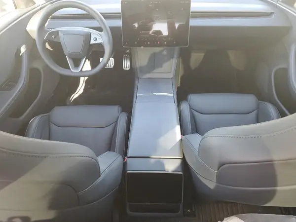 5YJ3E1ET1RF834915 2024 TESLA MODEL 3 - Image 8