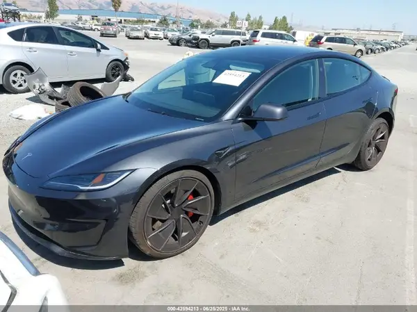 5YJ3E1ET1RF835966 2024 TESLA MODEL 3 - Image 2