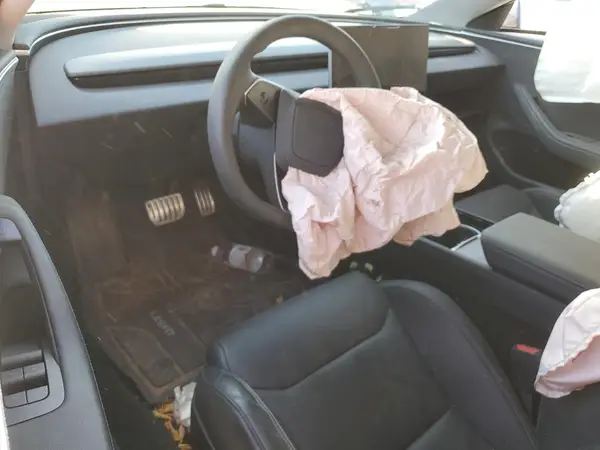 5YJ3E1ET1RF842089 2024 TESLA MODEL 3 - Image 8