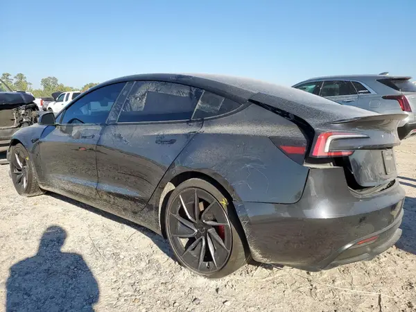 5YJ3E1ET1RF843954 2024 TESLA MODEL 3 - Image 2