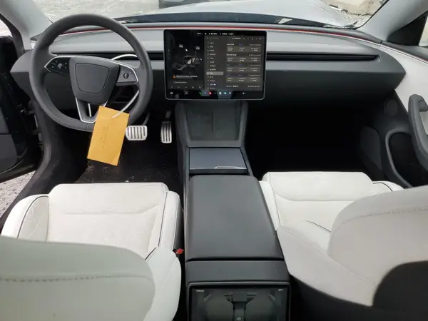 5YJ3E1ET1RF854601 2024 TESLA MODEL 3 - Image 8