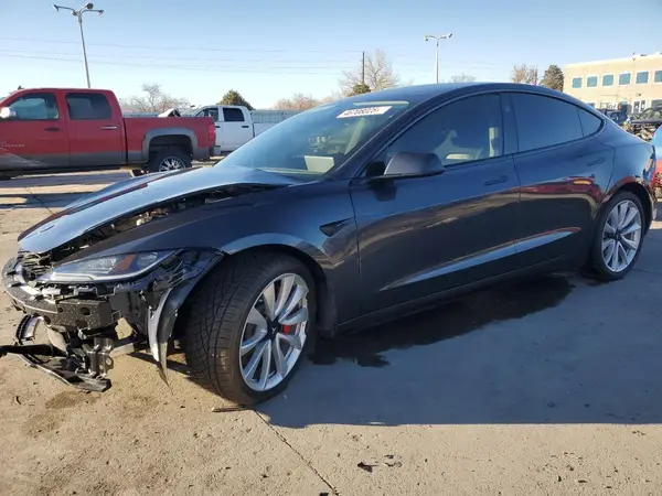 5YJ3E1ET1RF858874 2024 TESLA MODEL 3 - Image 1