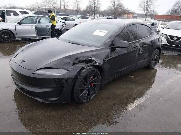5YJ3E1ET1RF861421 2024 TESLA MODEL 3 - Image 2
