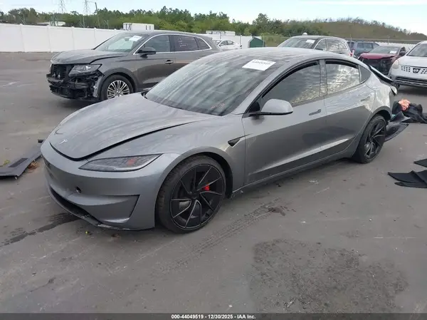 5YJ3E1ET1RF861600 2024 TESLA MODEL 3 - Image 2