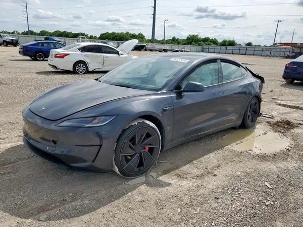 5YJ3E1ET1RF880776 2024 TESLA MODEL 3 - Image 1