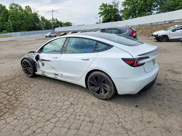 5YJ3E1ET1RF891938 2024 TESLA MODEL 3 - Image 2