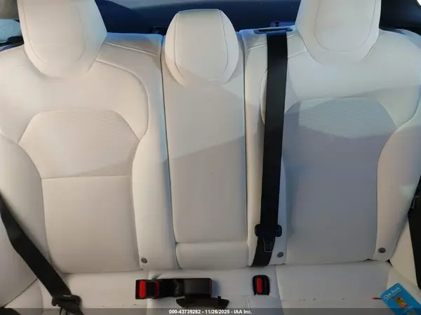 5YJ3E1ET1RF892538 2024 TESLA MODEL 3 - Image 8