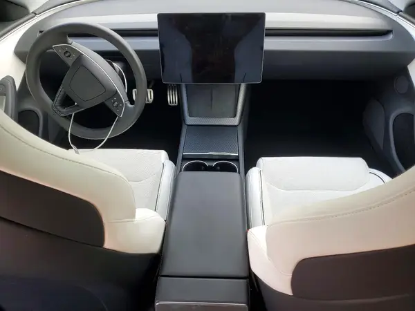 5YJ3E1ET1RF898923 2024 TESLA MODEL 3 - Image 8