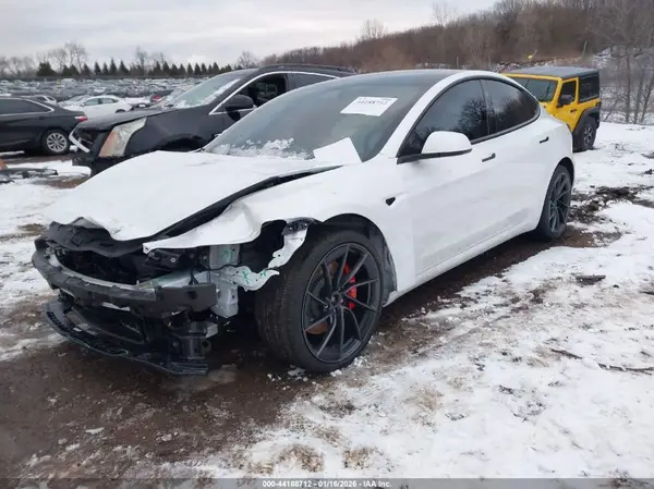 5YJ3E1ET1SF037067 2025 TESLA MODEL 3 - Image 2