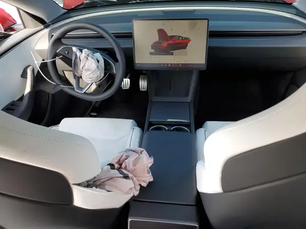 5YJ3E1ET1SF926015 2025 TESLA MODEL 3 - Image 8