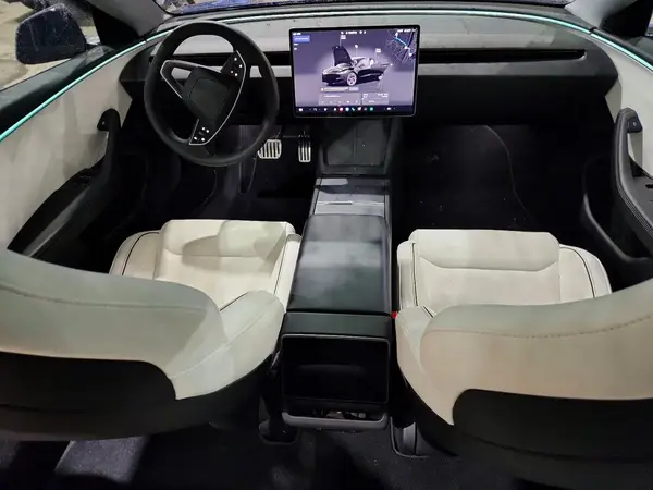 5YJ3E1ET1SF931943 2025 TESLA MODEL 3 - Image 8