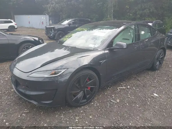 5YJ3E1ET1SF936219 2025 TESLA MODEL 3 - Image 2