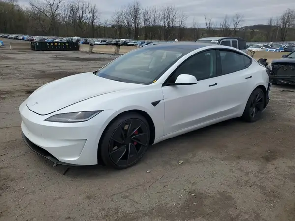 5YJ3E1ET1SF966501 2025 TESLA MODEL 3 - Image 1