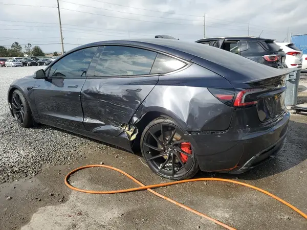 5YJ3E1ET2RF784333 2024 TESLA MODEL 3 - Image 2